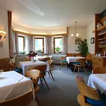 Διαμέρισμα Tirol *